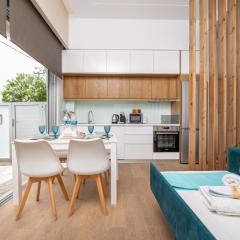 Hyacinthus Executive Suite 5 Min to BEACH