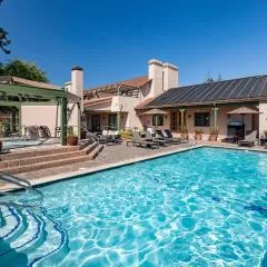 Half Moon Bay Lodge