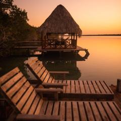 Laguna Bacalar Ichkiichpan