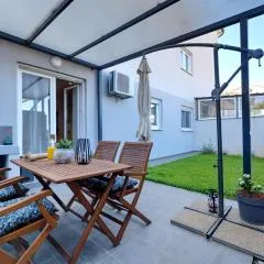 Apartment Aria