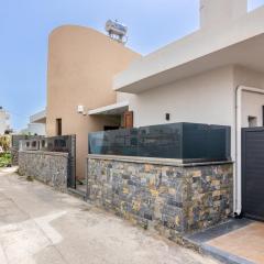 Luxury Four Season Villa by the sea