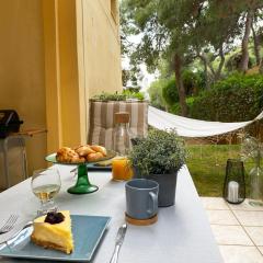 Garden Apartment with BBQ in the Athenian Riviera