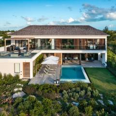 Villa Aqua with 3 bedrooms in Leeward Turks and Caicos