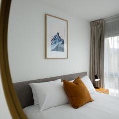 Alpine Junction Townhouse Apartments, Lodge & Hotel
