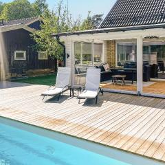 Beautiful Home In Gislaved With Heated Swimming Pool