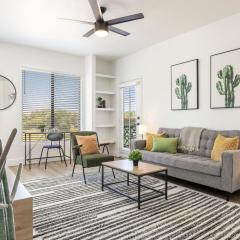 2BR CozySuites at Kierland Commons with pool #10