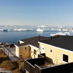 Modern seaview vacation house, Ilulissat