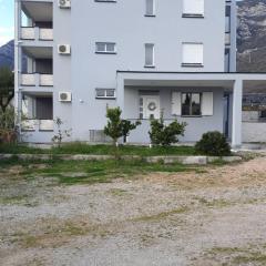 Apartmani Sutomore Tri Palme