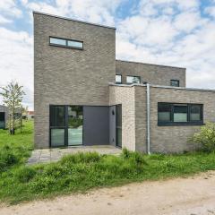 Beach Front Home In Lembruchdümmer See