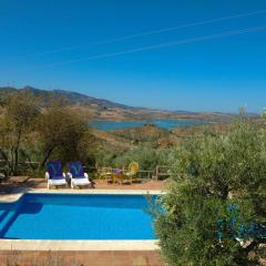 La Zarza by Vintage Travel