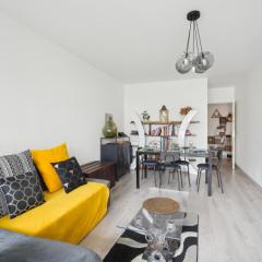 Chic and spacious apartment with parking