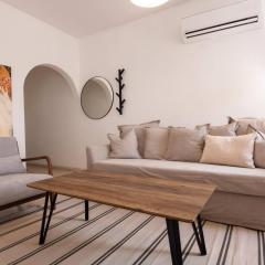Phaedrus Living Nerina Urban Residence