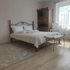 Sweet home