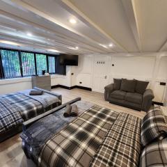 Rainsough Cottage Guest House Room 1 Sleeps upto 4 with En-suite