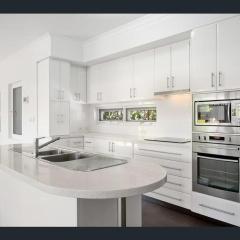 Maison de Samy Entire Swan River Bliss Australia