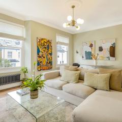 Peaceful multilevel 2BR flat with Garden in Fulham