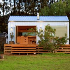 Hunter Valley Vineyard Cabin by Outpost