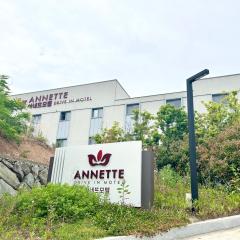 Annette motel