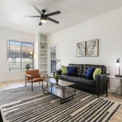 3BR CozySuites at Kierland Commons with pool #12