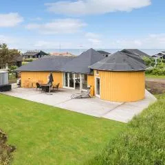 Awesome Home In Frederikshavn With Wifi