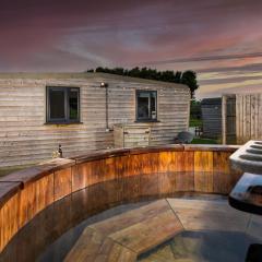 Wheal Rose - Hot Tub - Parking - Free WiFi - On-Site Activities