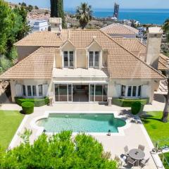 NEW Luxury villa with sea views & pool by REMS