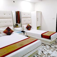 Hotel Crystal Deluxe at New Delhi Railway Station