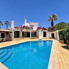 Algarve Traditional Villa With Pool by Homing