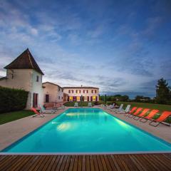 Villa de 7 chambres avec piscine privee jardin amenage et wifi a Roquecor