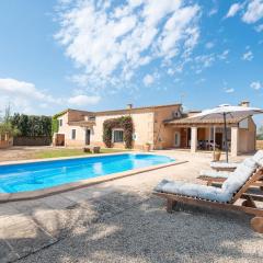 Ca Na Pera cerca de la Rafa Nadal Academy