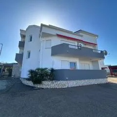 Apartment Karlo