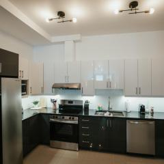 New Modern 2bdr Apartment in Little Italy