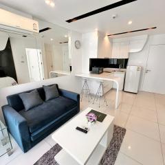 CENTRAL LOCATED 1 Bed In City Center Residence