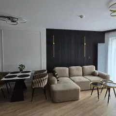 Apartament Stone Hill z basenem i widokiem na góry