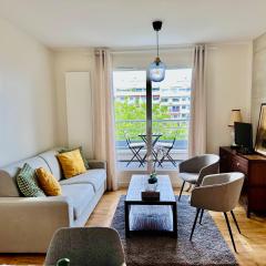 T3 balcon parking clim 3mn pied metro 8 et T3