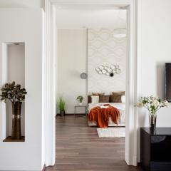 Luxe Designer Home Budapest Central - Walk to Landmarks