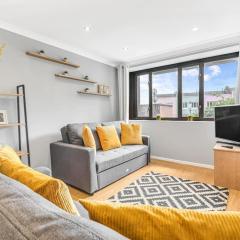 LUXstay Earls Court Apartment - Sleeps up to 7