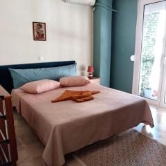 Cozy & Bright Home 50m from Subway -Agios Antonios