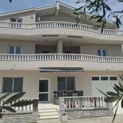 Apartments Vidović