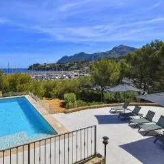 Atemberaubende Villa mit Meerblick und Pool