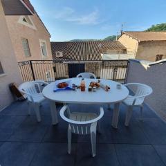 Élégante Maison T4 avec Terrasse Vue Rhône