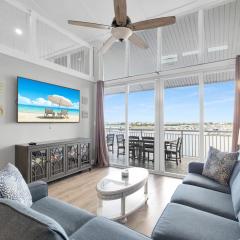 St John - Downtown Waterfront Penthouse Pool Parking Dock