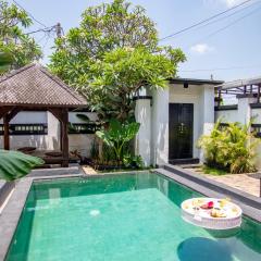 A Stunning 2BDR Villa in SEMINYAK with Big Pool and Rooftop