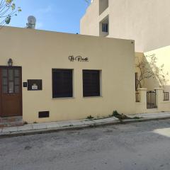 9-4 Private Houses