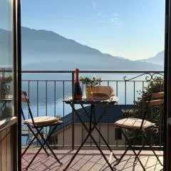 Casa Ludovica - Cozy apartment with panoramic lake & mountain views