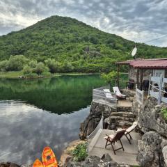 Old house, Skadar Lake