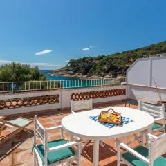 III Ático frente al mar en Tamariu