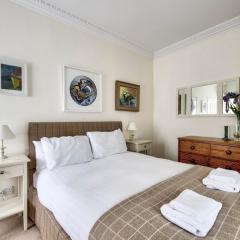GuestReady - Classic Charm near Holyrood Park