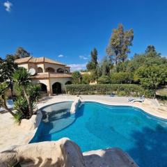 Cortijo Blanco Turre detached villa with two swimming pools