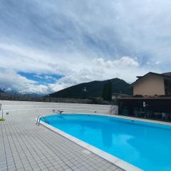 Residence con piscina Iseo Lake